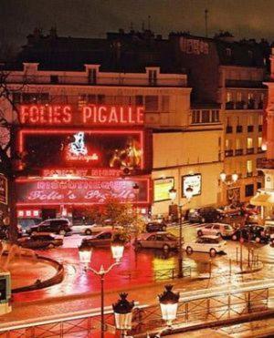 Studio Pigalle De 25 M2 - 2 Lits Simples Type Gigogne Pour 2 Personnes - Quartier Hypertouristique - 3 Minutes De La Station Metro Pigalle ,Petit Train Vers La Butte Montmartre - Cabaret Moulin Rouge -Restaurants Bouillon Pigalle,Berliner Pigalle Paris Exterior foto