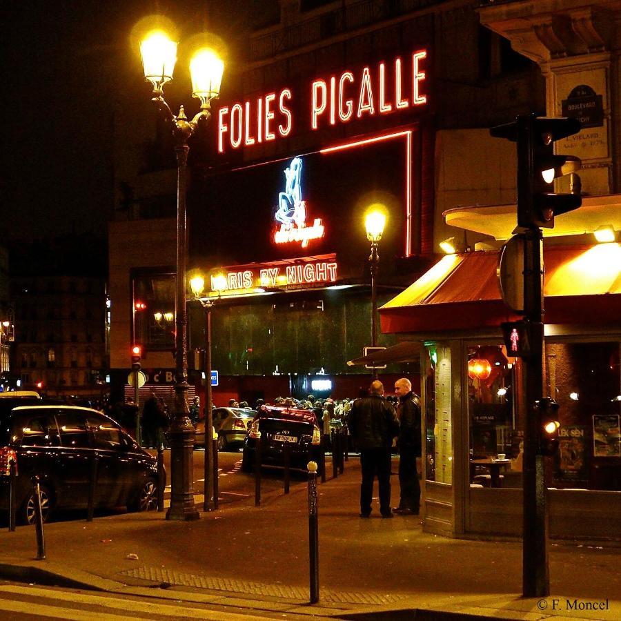 Studio Pigalle De 25 M2 - 2 Lits Simples Type Gigogne Pour 2 Personnes - Quartier Hypertouristique - 3 Minutes De La Station Metro Pigalle ,Petit Train Vers La Butte Montmartre - Cabaret Moulin Rouge -Restaurants Bouillon Pigalle,Berliner Pigalle Paris Exterior foto