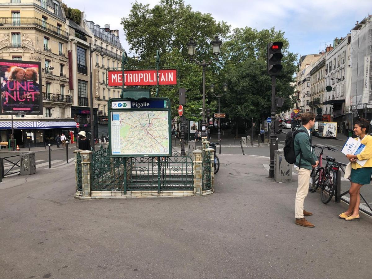 Studio Pigalle De 25 M2 - 2 Lits Simples Type Gigogne Pour 2 Personnes - Quartier Hypertouristique - 3 Minutes De La Station Metro Pigalle ,Petit Train Vers La Butte Montmartre - Cabaret Moulin Rouge -Restaurants Bouillon Pigalle,Berliner Pigalle Paris Exterior foto