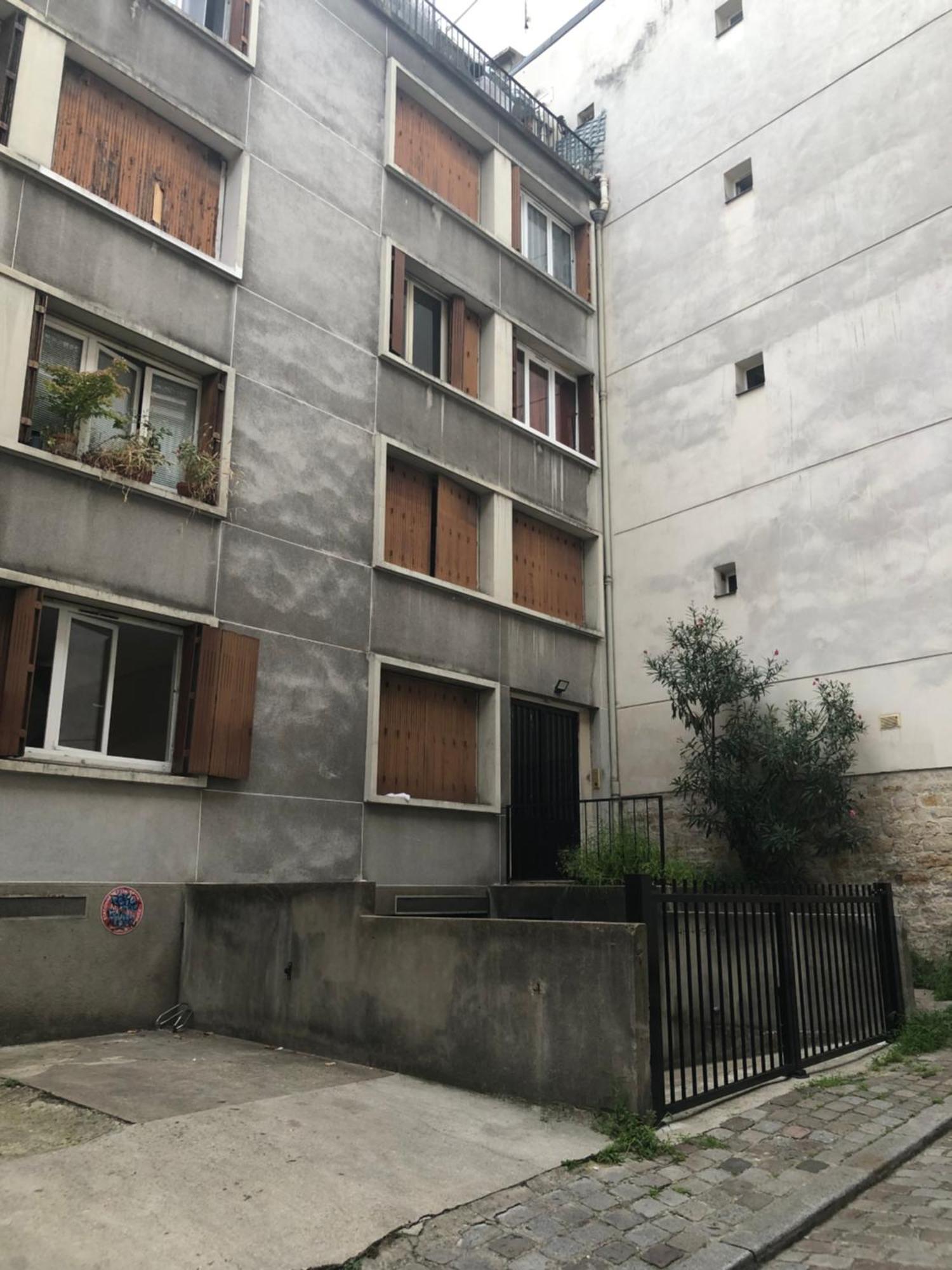 Studio Pigalle De 25 M2 - 2 Lits Simples Type Gigogne Pour 2 Personnes - Quartier Hypertouristique - 3 Minutes De La Station Metro Pigalle ,Petit Train Vers La Butte Montmartre - Cabaret Moulin Rouge -Restaurants Bouillon Pigalle,Berliner Pigalle Paris Exterior foto