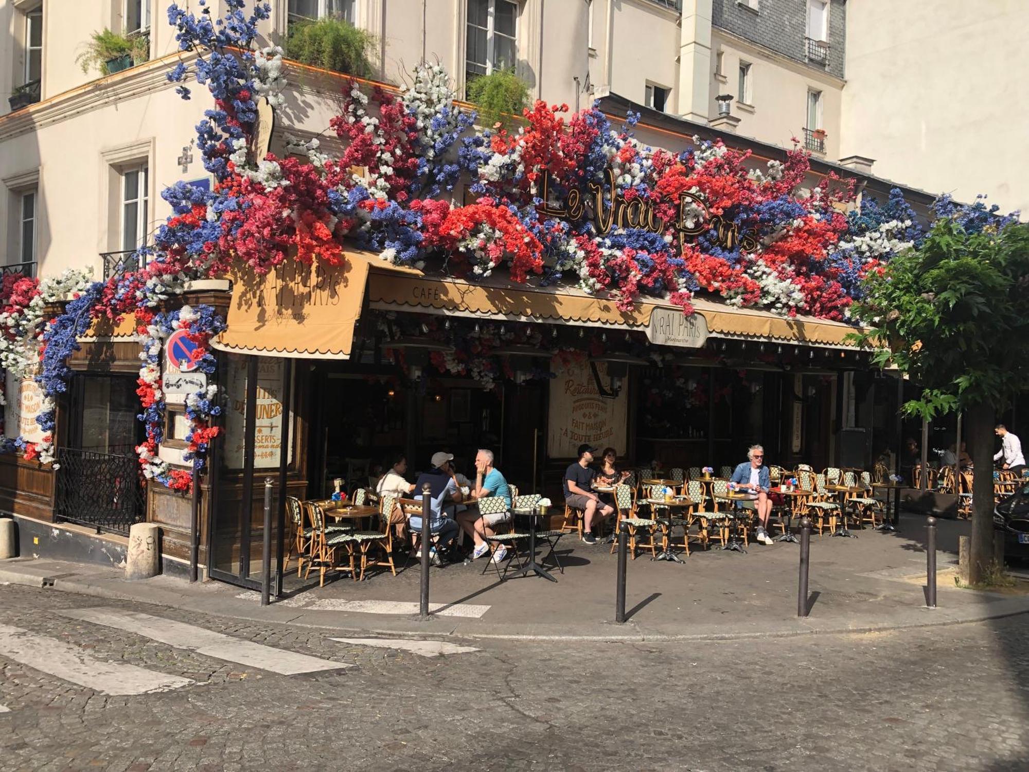 Studio Pigalle De 25 M2 - 2 Lits Simples Type Gigogne Pour 2 Personnes - Quartier Hypertouristique - 3 Minutes De La Station Metro Pigalle ,Petit Train Vers La Butte Montmartre - Cabaret Moulin Rouge -Restaurants Bouillon Pigalle,Berliner Pigalle Paris Exterior foto